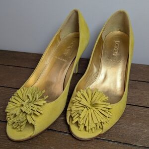 J. Crew Women's Size 7 Yellow With Pom Pom Italian Leather Suede Pump Shoes